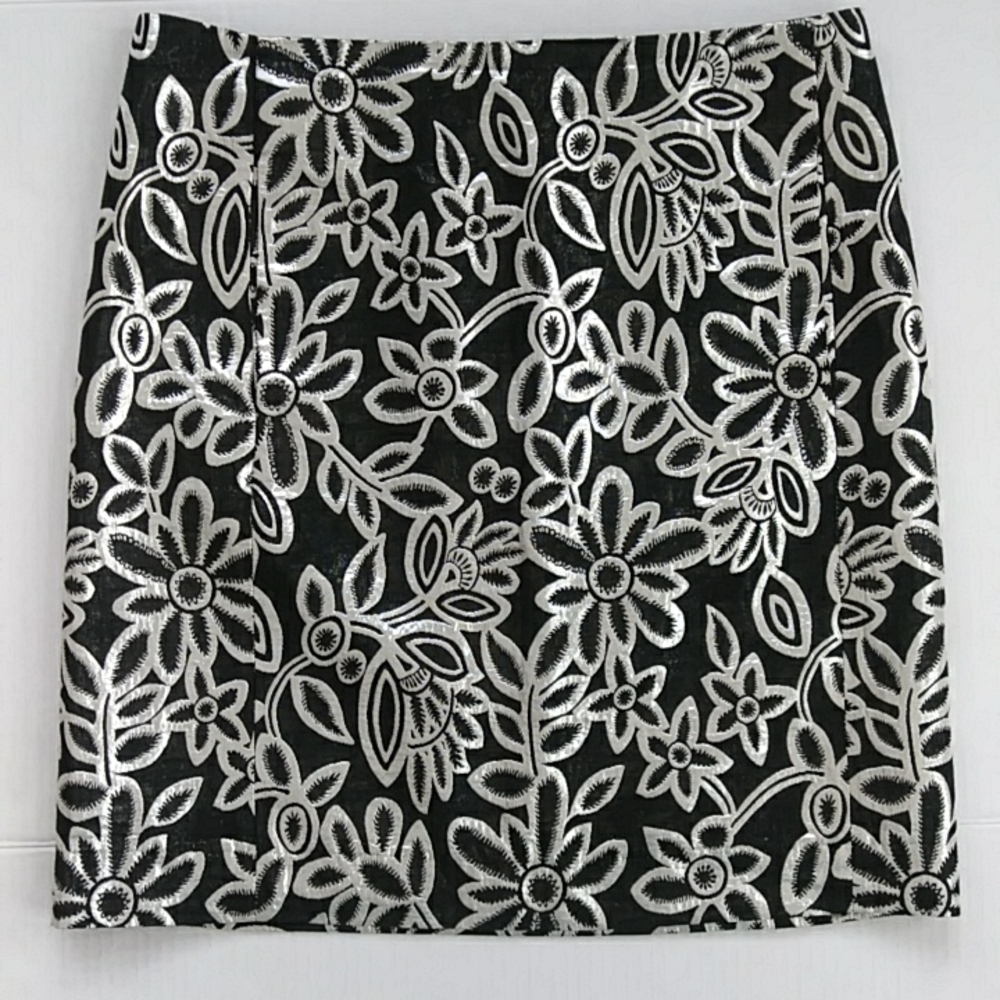 Tevrow + Chase Floral Shiny Pencil Skirt 6 Black Silver/Beige